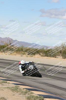 media/Nov-16-2025-Race Pace (Sun) [[8c5fa54630]]/Verified Riders/4-Turn 3 Inside (1050am)/